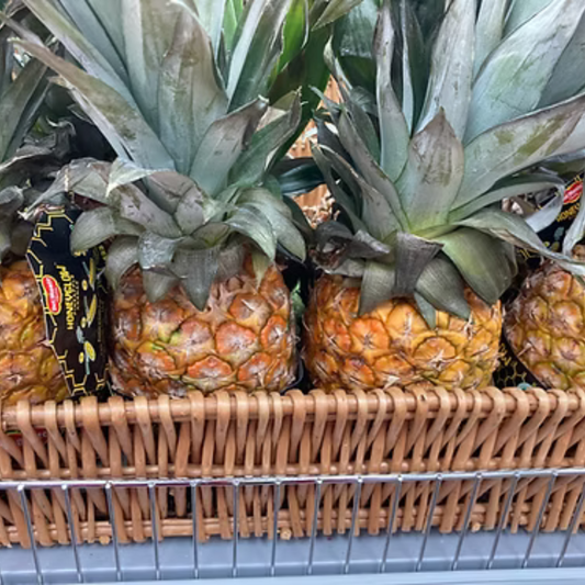 Organic Pineapples - 1KG